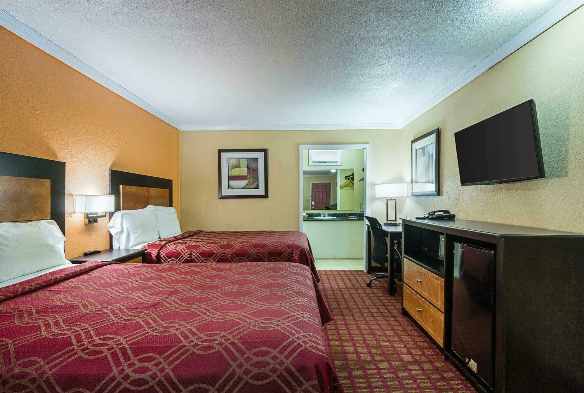 Rodeway Inn West Dodge Омаха Экстерьер фото